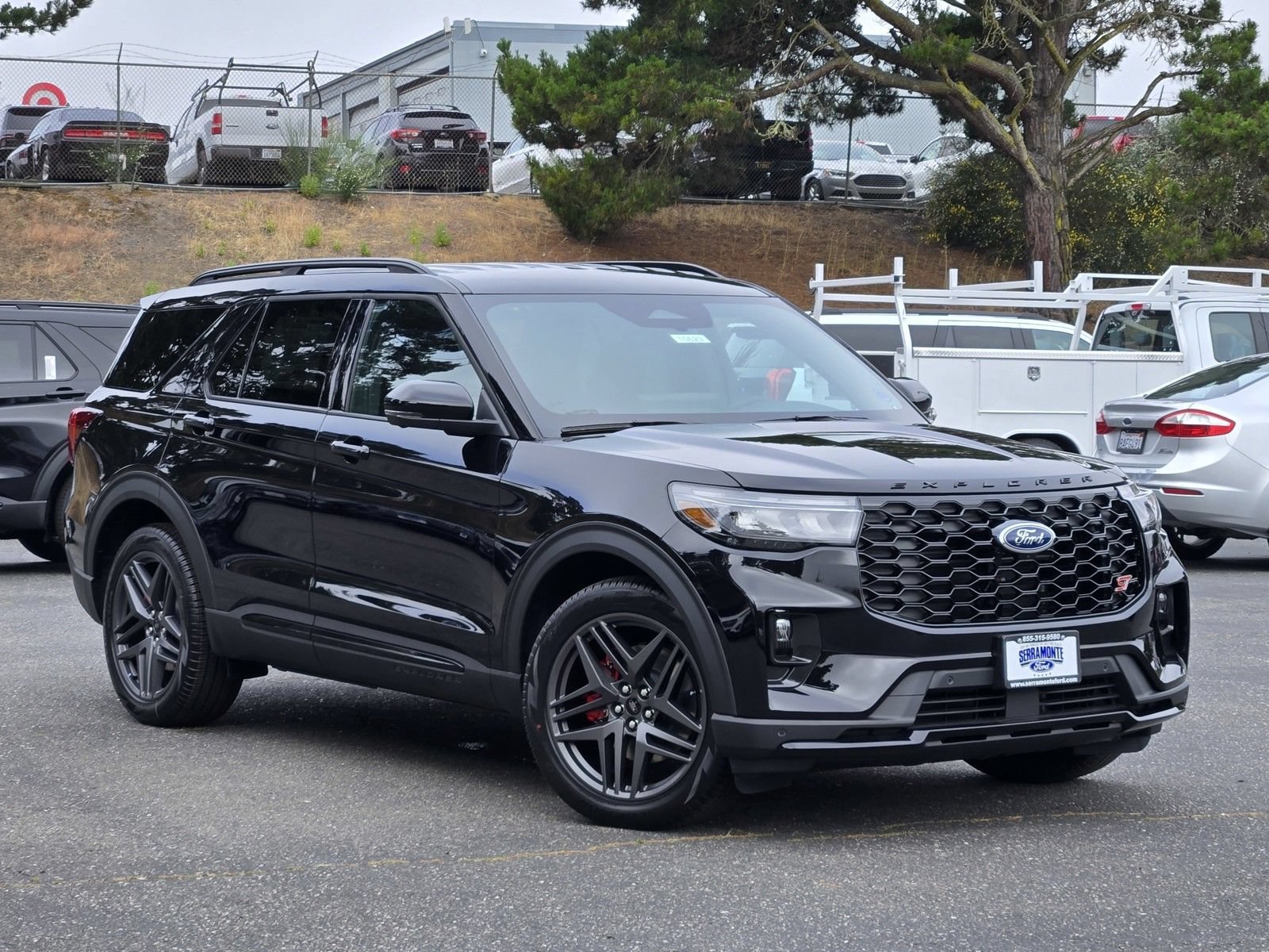 New 2026 Ford Explorer ST AWD/4WD image 2