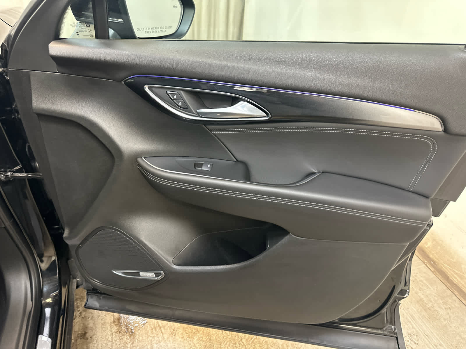 Certified 2025 Buick Envision Preferred image 27