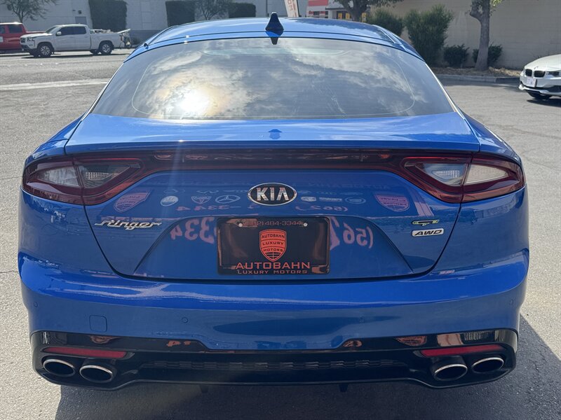 Used 2018 Kia Stinger GT2 AWD/4WD image 10
