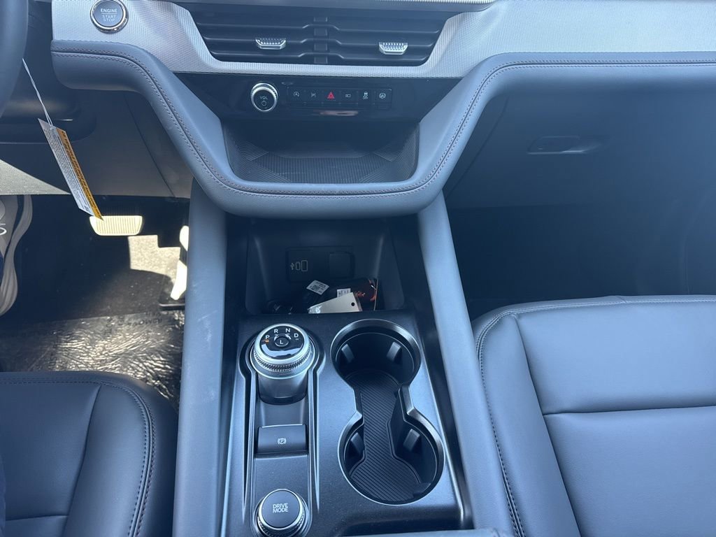 New 2026 Ford Explorer Active w/ Active Comfort Package image 13