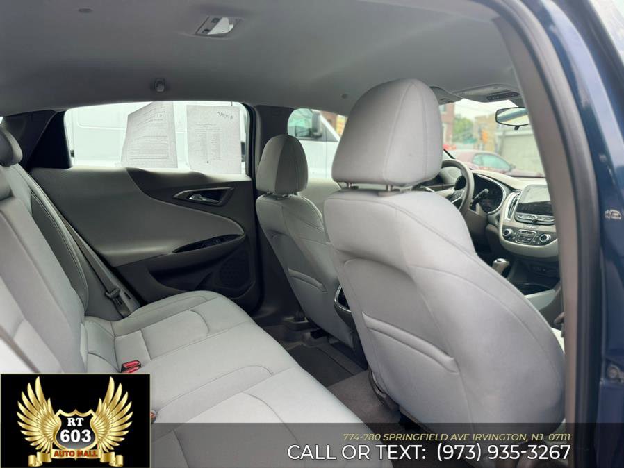 Used 2020 Chevrolet Malibu LT image 14