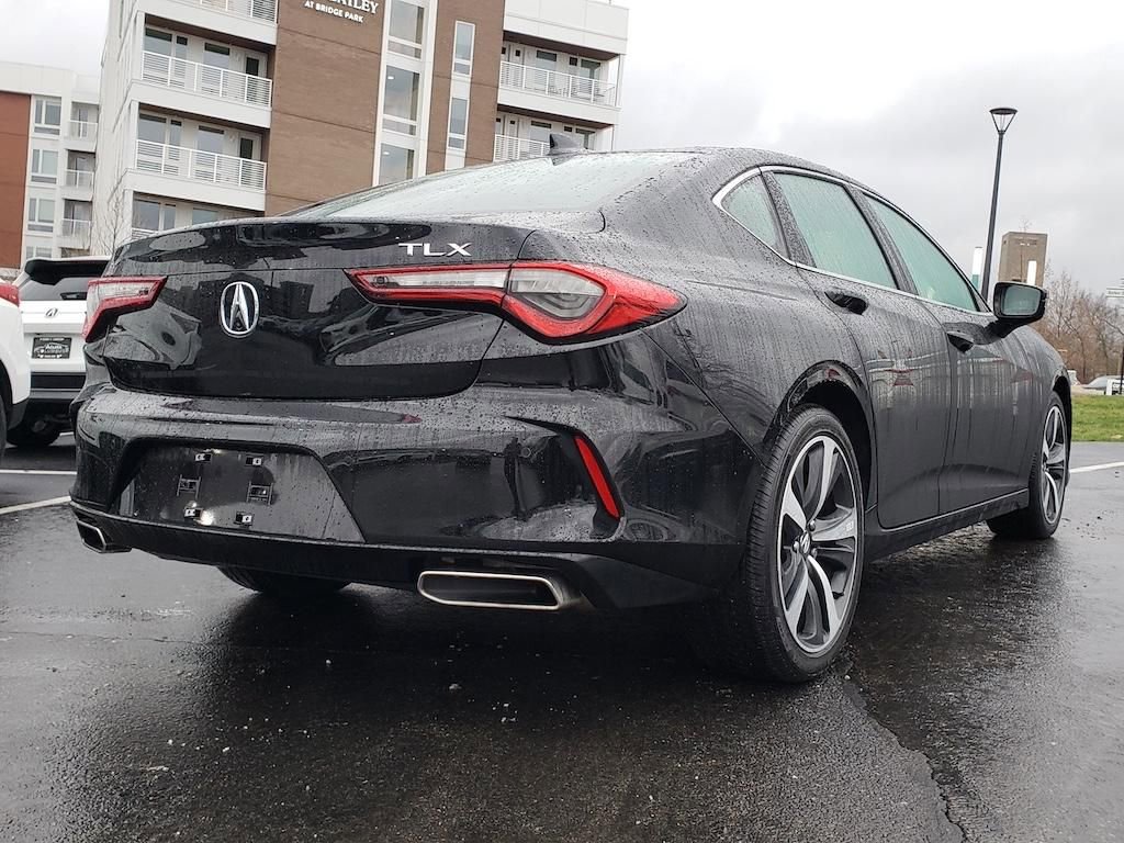 Certified 2025 Acura TLX w/ Technology Package image 10