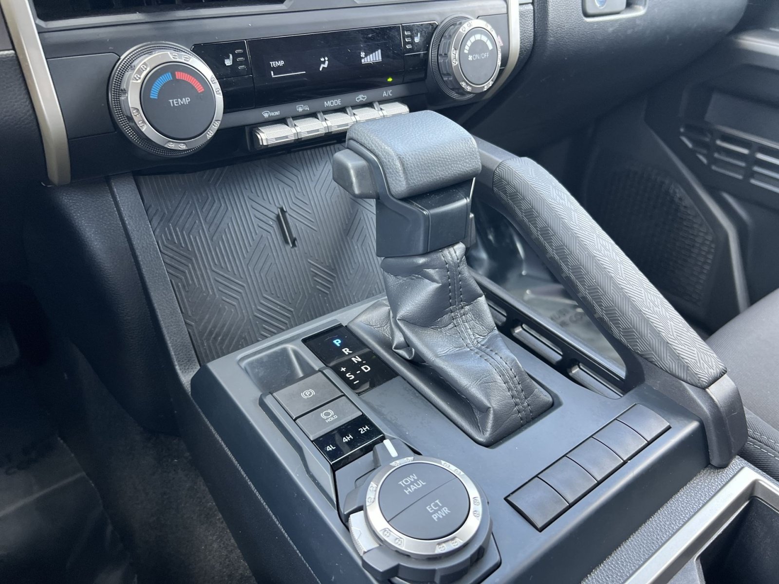 Used 2025 Toyota Tacoma SR5 AWD/4WD image 20