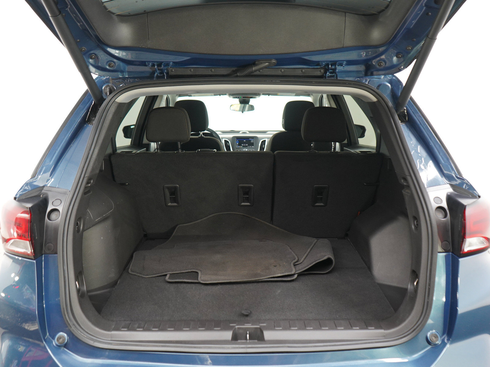 Used 2024 Chevrolet Equinox LT FWD image 16
