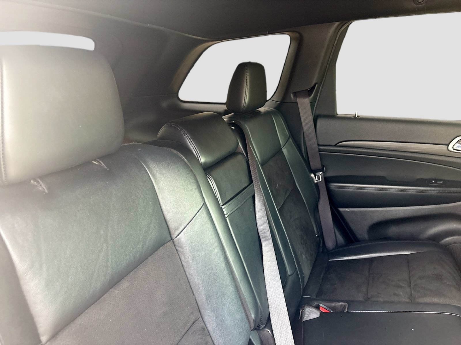Used 2020 Jeep Grand Cherokee Altitude RWD image 28