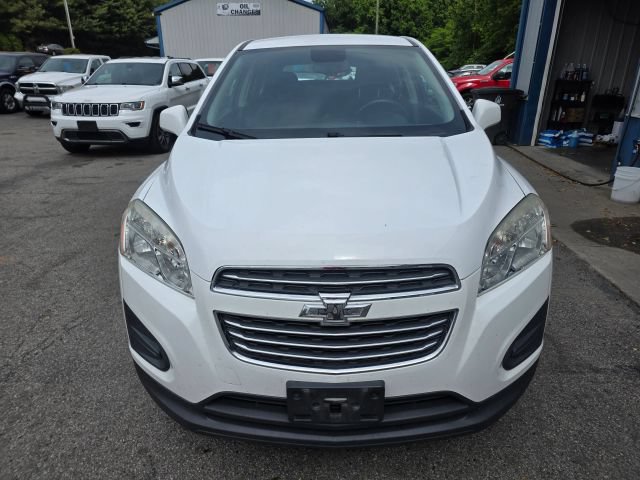 Used 2016 Chevrolet Trax LS AWD/4WD image 2
