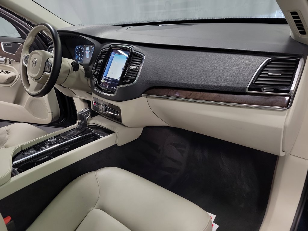Used 2017 Volvo XC90 T6 Momentum w/ Vision Package AWD/4WD image 36