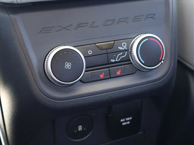 Used 2025 Ford Explorer Platinum w/ Ultimate Package AWD/4WD image 24