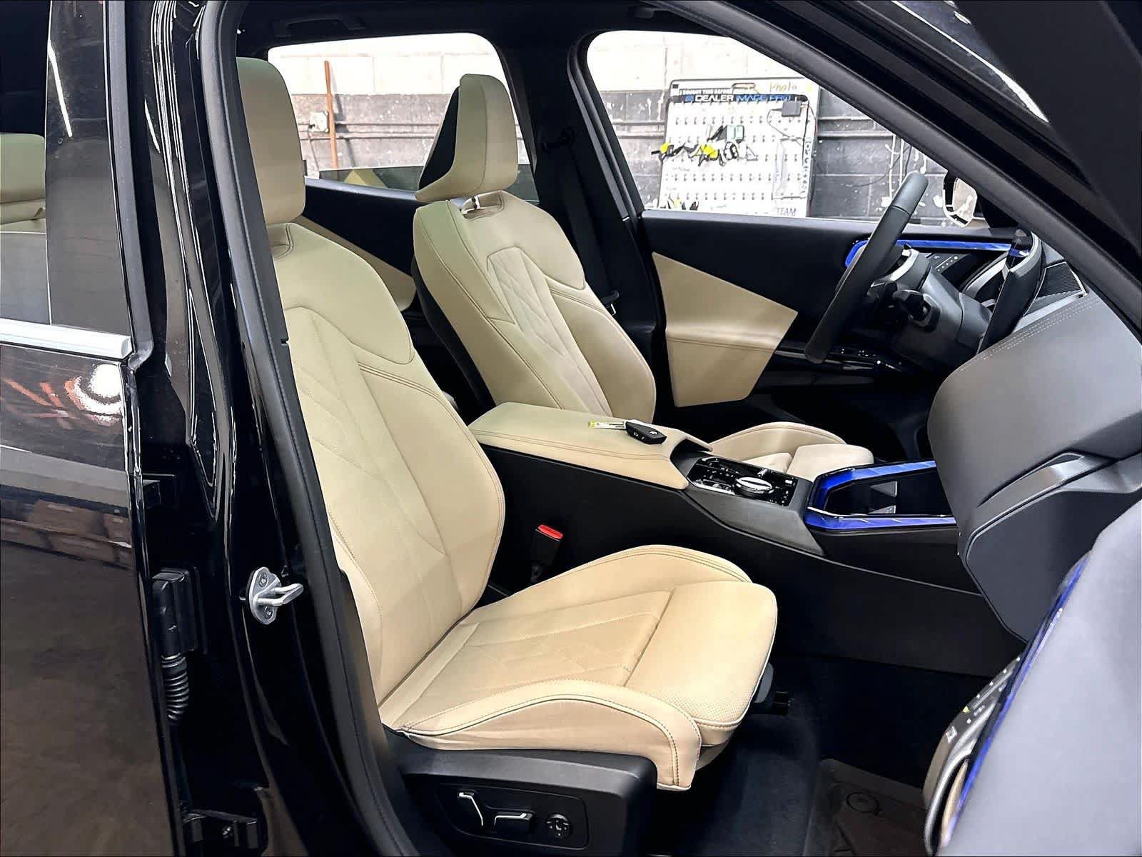 Used 2026 BMW X3 xDrive30i w/ Premium Package AWD/4WD image 10