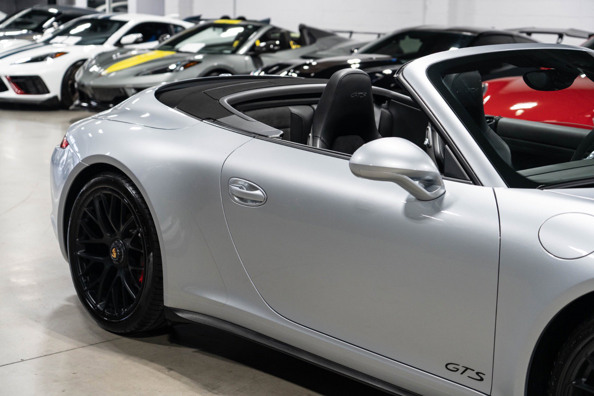 Used 2015 Porsche 911 Carrera GTS RWD image 18