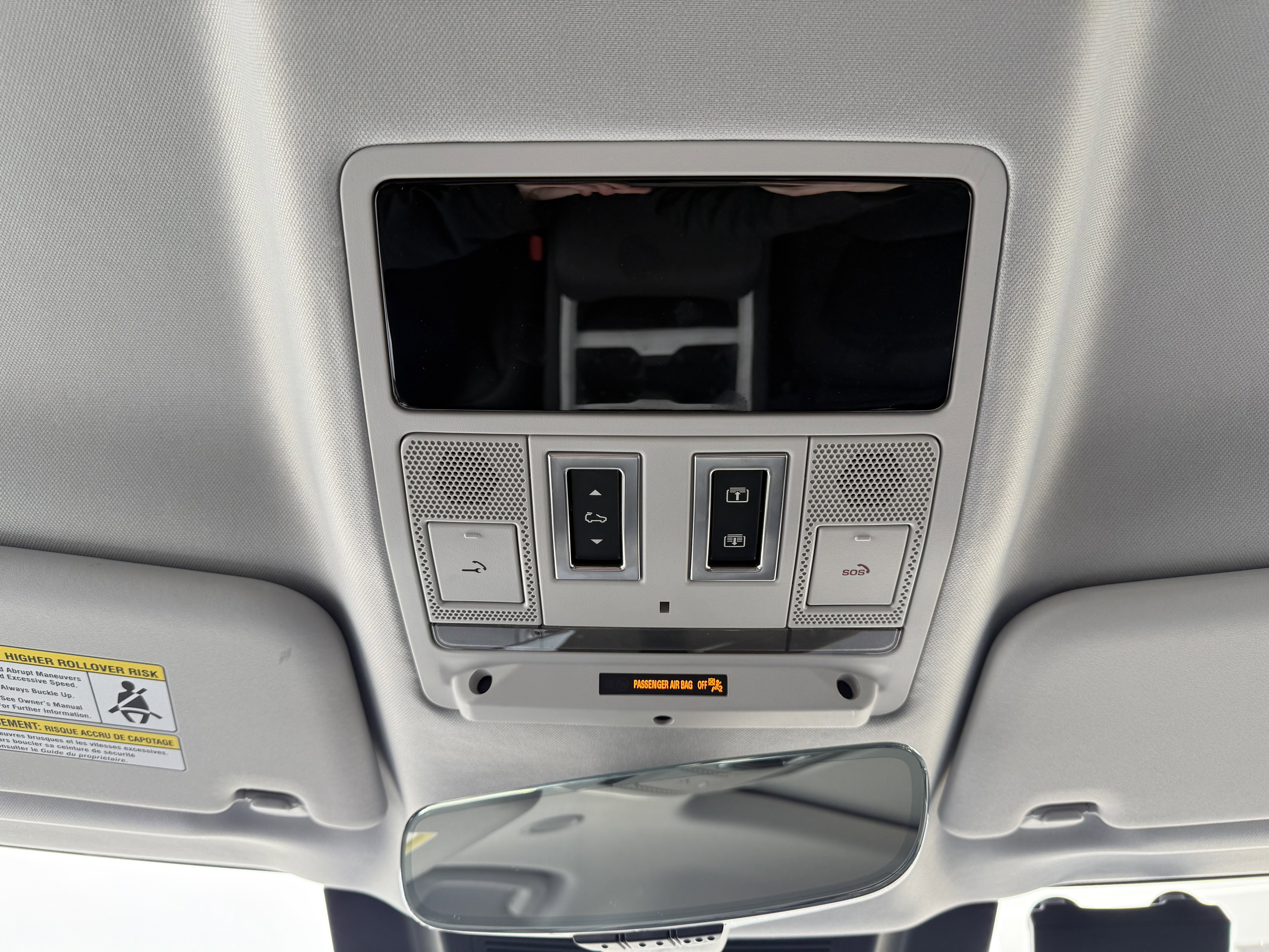 Certified 2025 Land Rover Defender 110 S AWD/4WD image 25