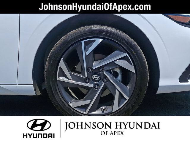 Certified 2025 Hyundai Elantra SEL FWD image 27