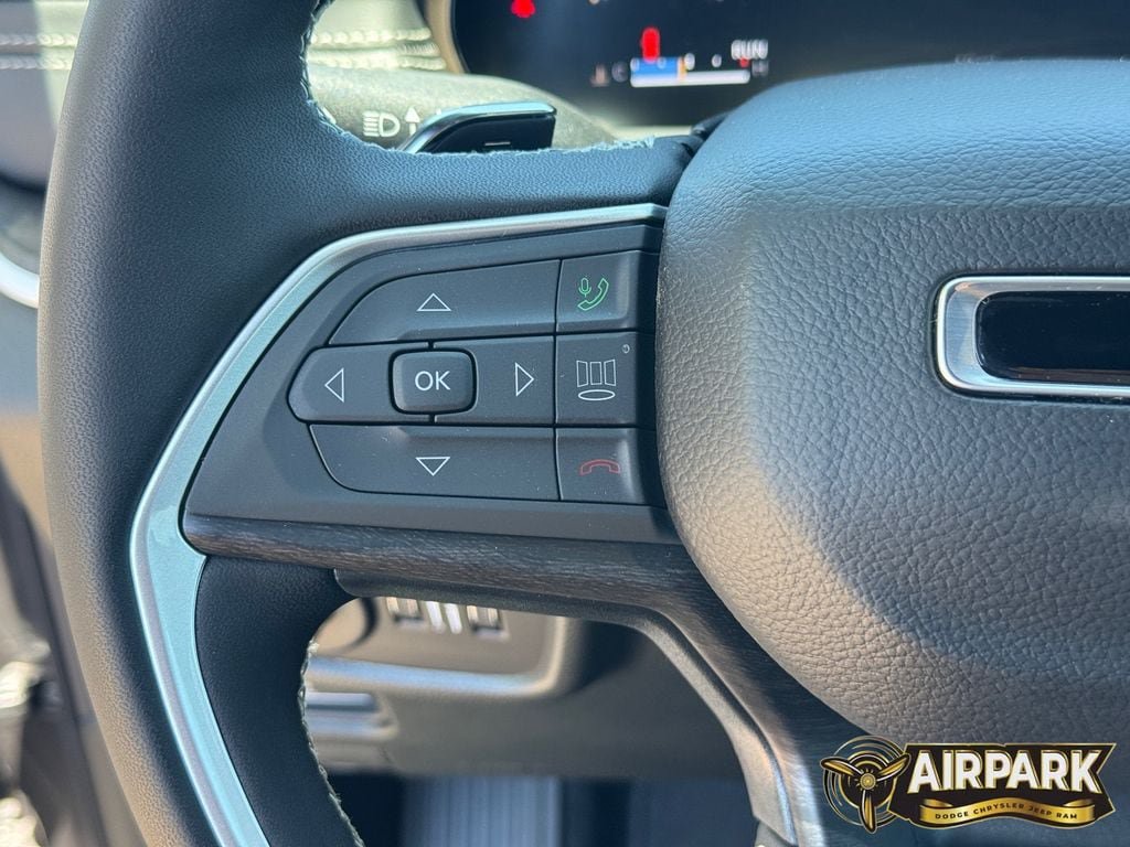 New 2026 Jeep Grand Cherokee Altitude RWD image 21