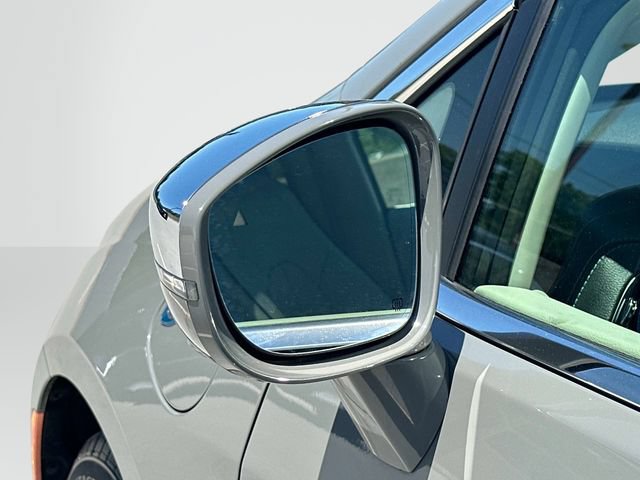 Used 2020 Chrysler Pacifica Limited w/ Advanced Safetytec Group FWD image 28