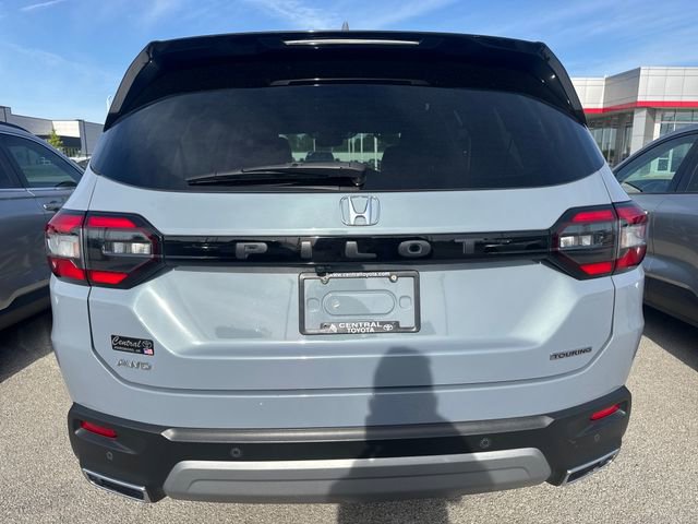 Used 2024 Honda Pilot Touring image 17