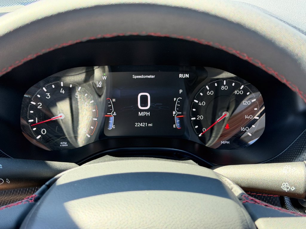 Used 2025 Jeep Compass Trailhawk AWD/4WD image 13