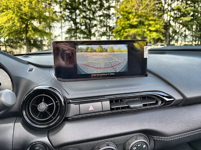New 2026 MAZDA MX-5 Miata Club w/ Interior Package RWD image 17