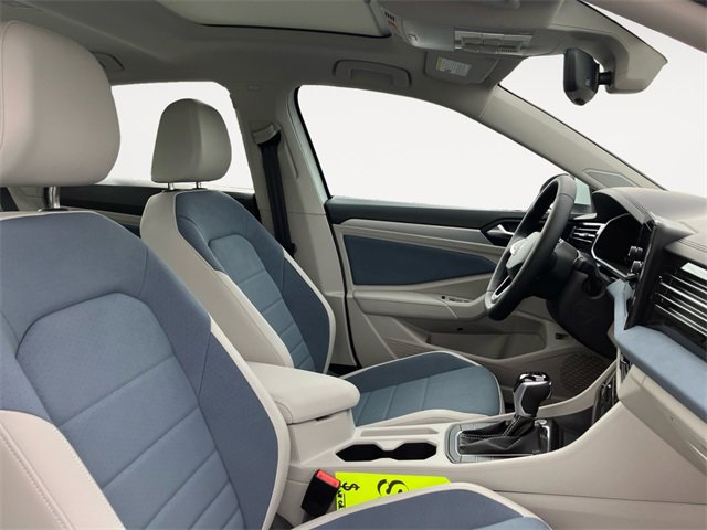 New 2025 Volkswagen Jetta SE image 15