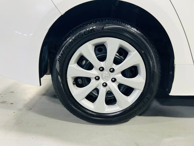 Used 2023 Toyota Corolla LE image 10