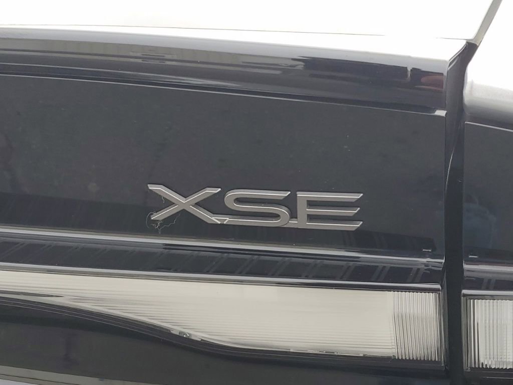 Used 2024 Toyota Prius Prime XSE image 11