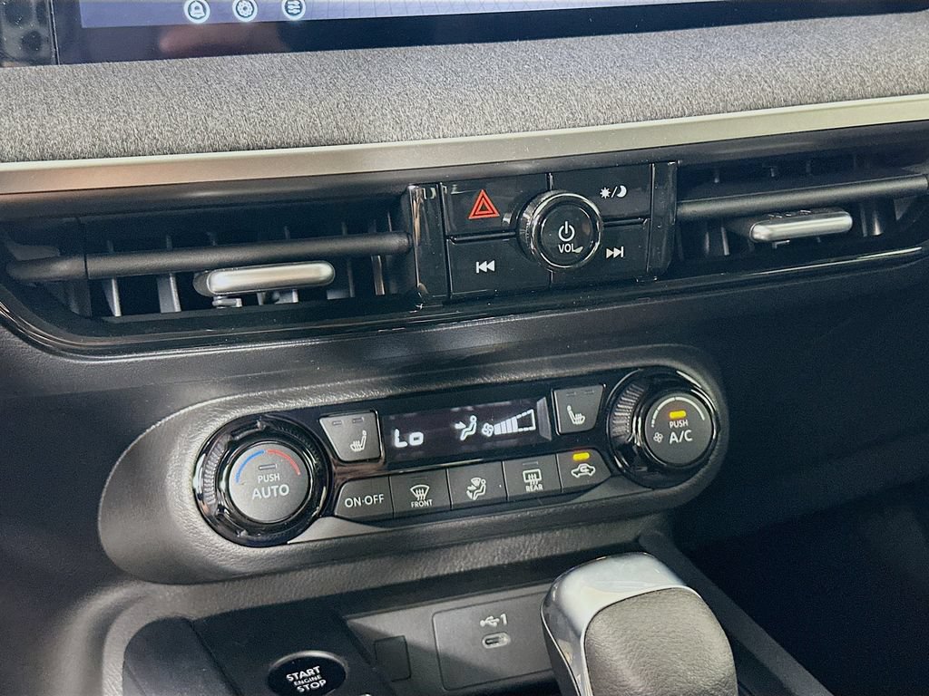 New 2026 Nissan Kicks SV w/ SV Premium Package FWD image 21