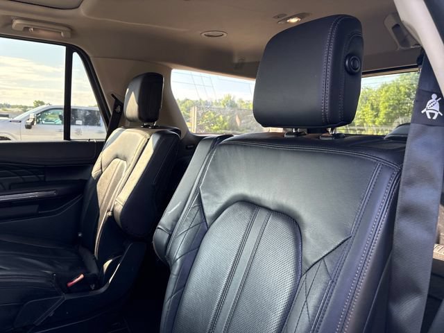 Used 2018 Ford Expedition Platinum AWD/4WD image 10