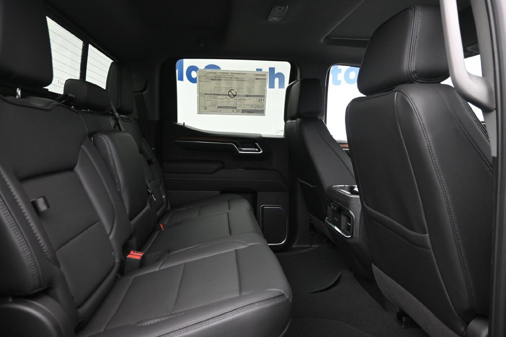 New 2026 GMC Sierra 1500 Denali w/ Denali Reserve Package AWD/4WD image 10