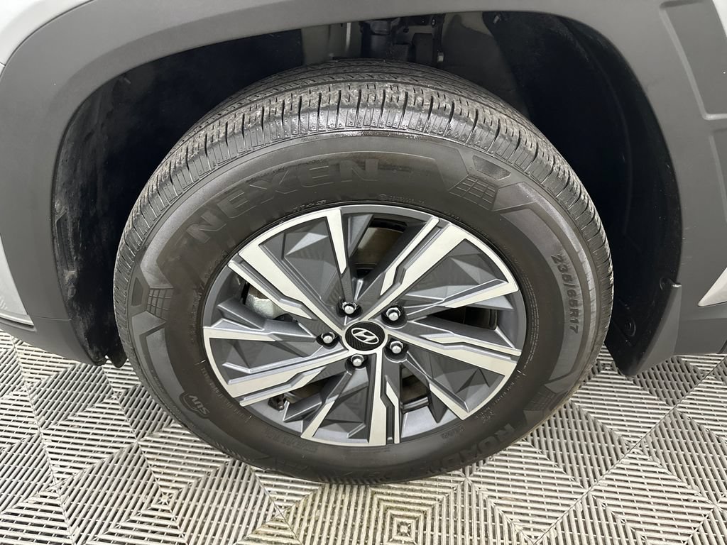Used 2024 Hyundai Tucson Blue AWD/4WD image 12