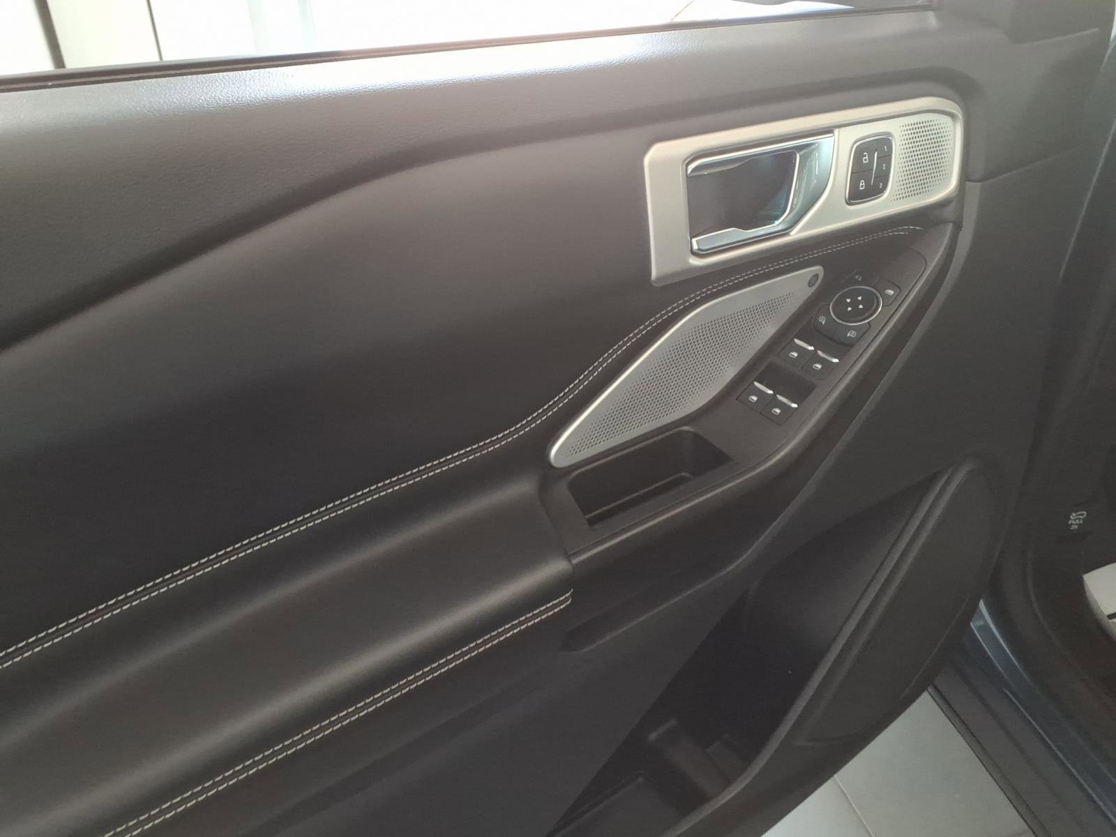 Used 2020 Ford Explorer ST w/ ST Street Pack image 12