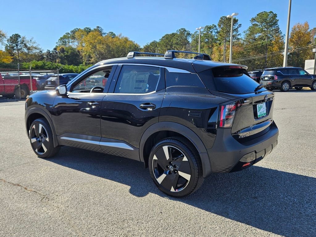 New 2026 Nissan Kicks SR w/ Cold Weather Package image 7