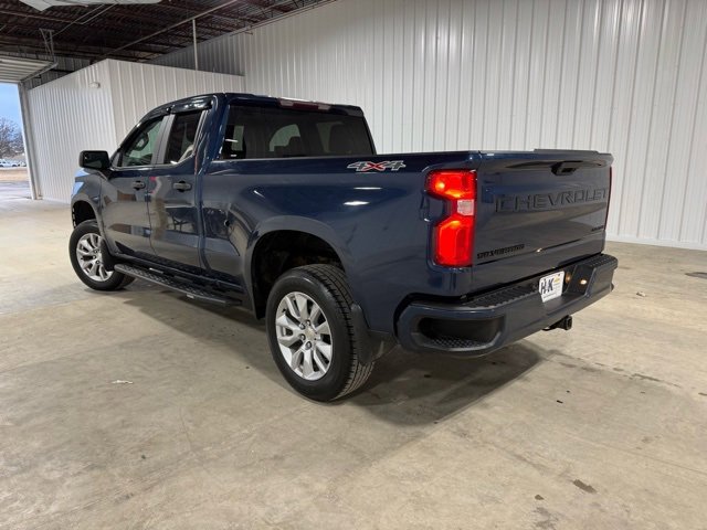 Used 2019 Chevrolet Silverado 1500 Custom image 4