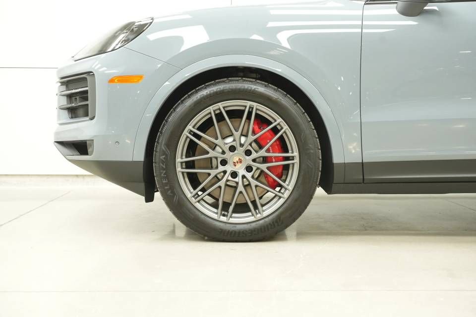 New 2026 Porsche Cayenne S AWD/4WD image 40