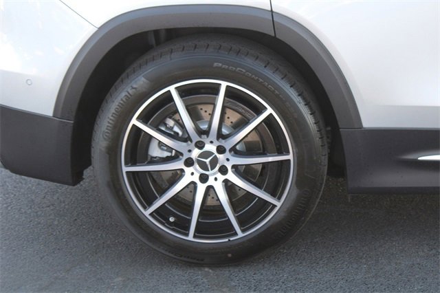 New 2025 Mercedes-Benz GLB 35 AMG 4MATIC image 9