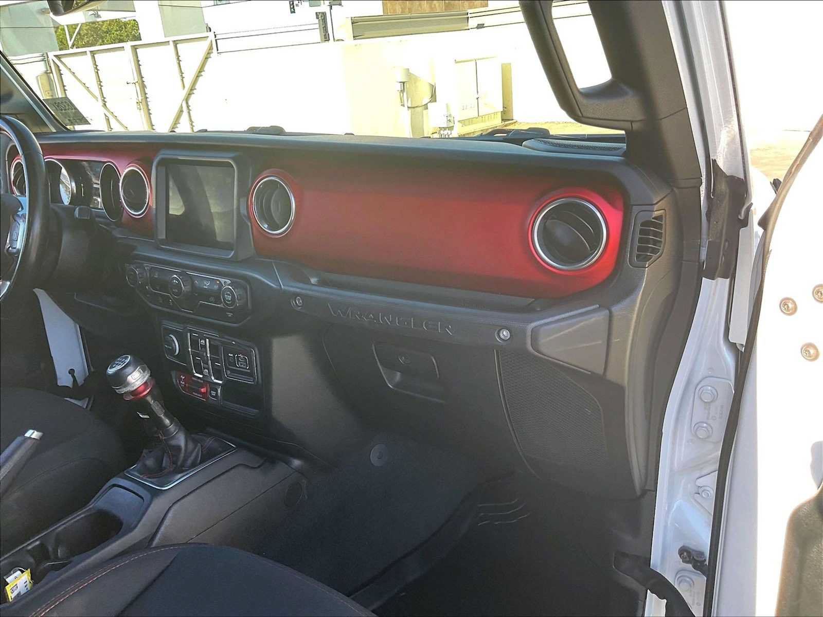 Used 2020 Jeep Wrangler Unlimited Rubicon AWD/4WD image 17