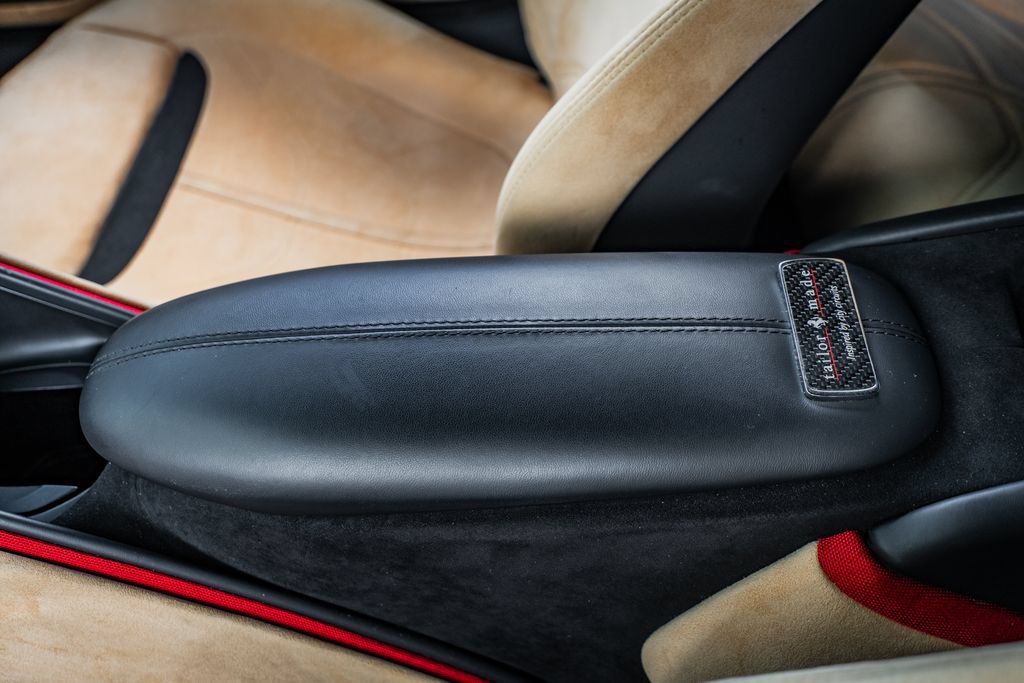Used 2022 Ferrari Roma RWD image 34