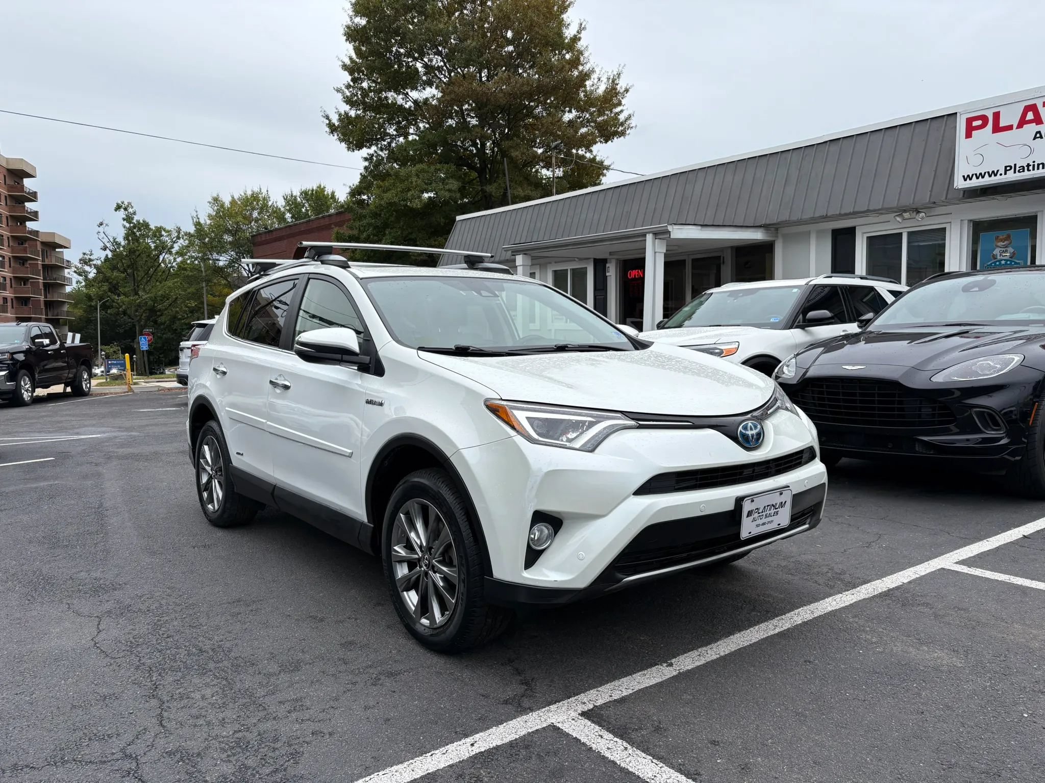 Used 2017 Toyota RAV4 Limited w/ All Weather Liner Package AWD/4WD image 2