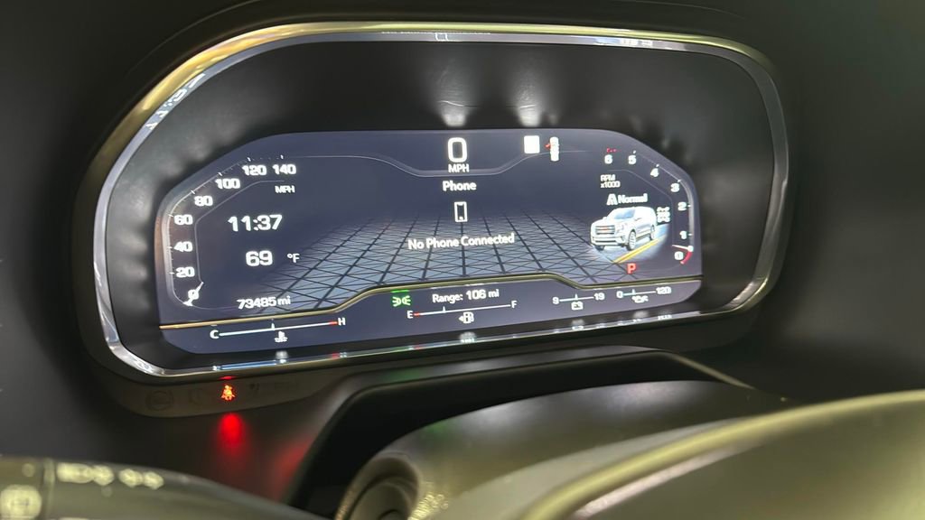 Used 2022 GMC Yukon AT4 w/ Technology Package image 16