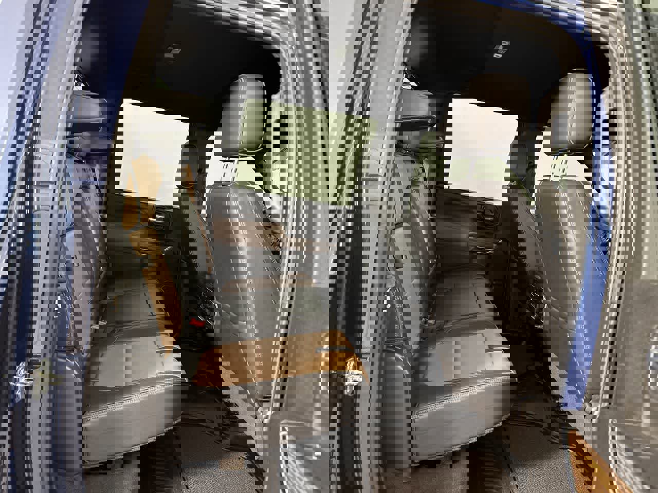 Used 2021 Chevrolet Silverado 2500 High Country w/ Z71 Off-Road Package image 21