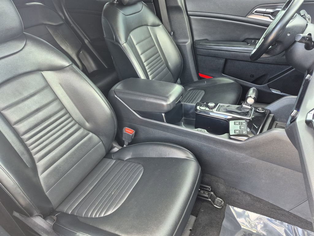 Used 2023 Kia Sportage SX image 17
