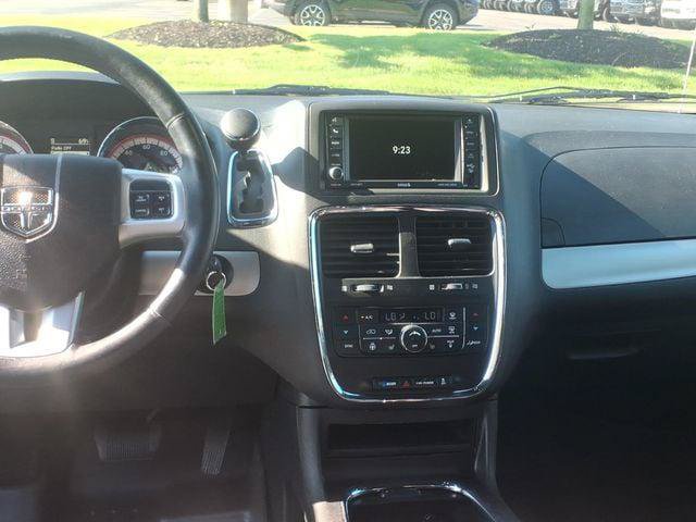 Certified 2017 Dodge Grand Caravan GT w/ Mopar Premium Addition Group FWD image 11