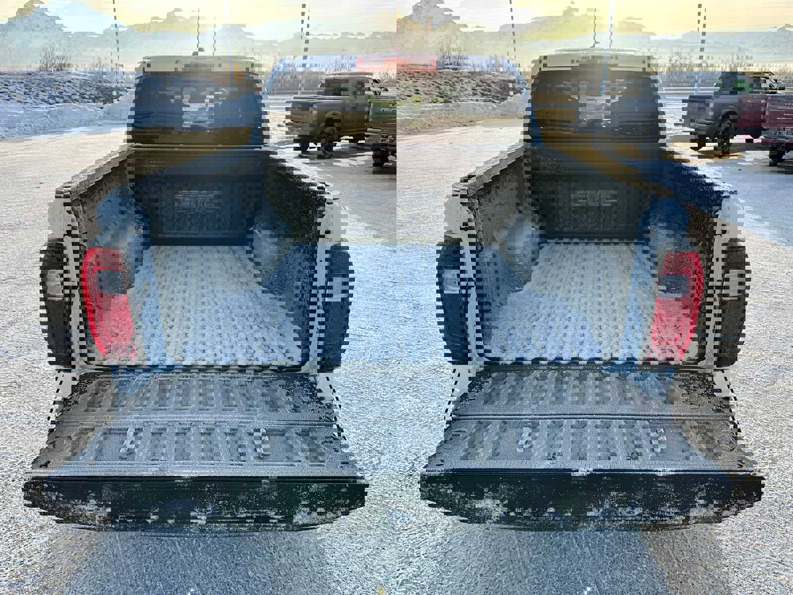 New 2026 GMC Canyon Elevation w/ Convenience Package image 14