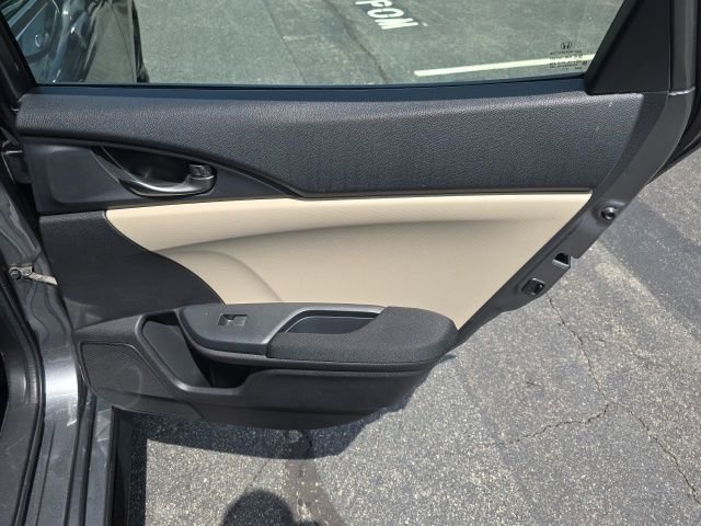 Used 2018 Honda Civic Sport image 19