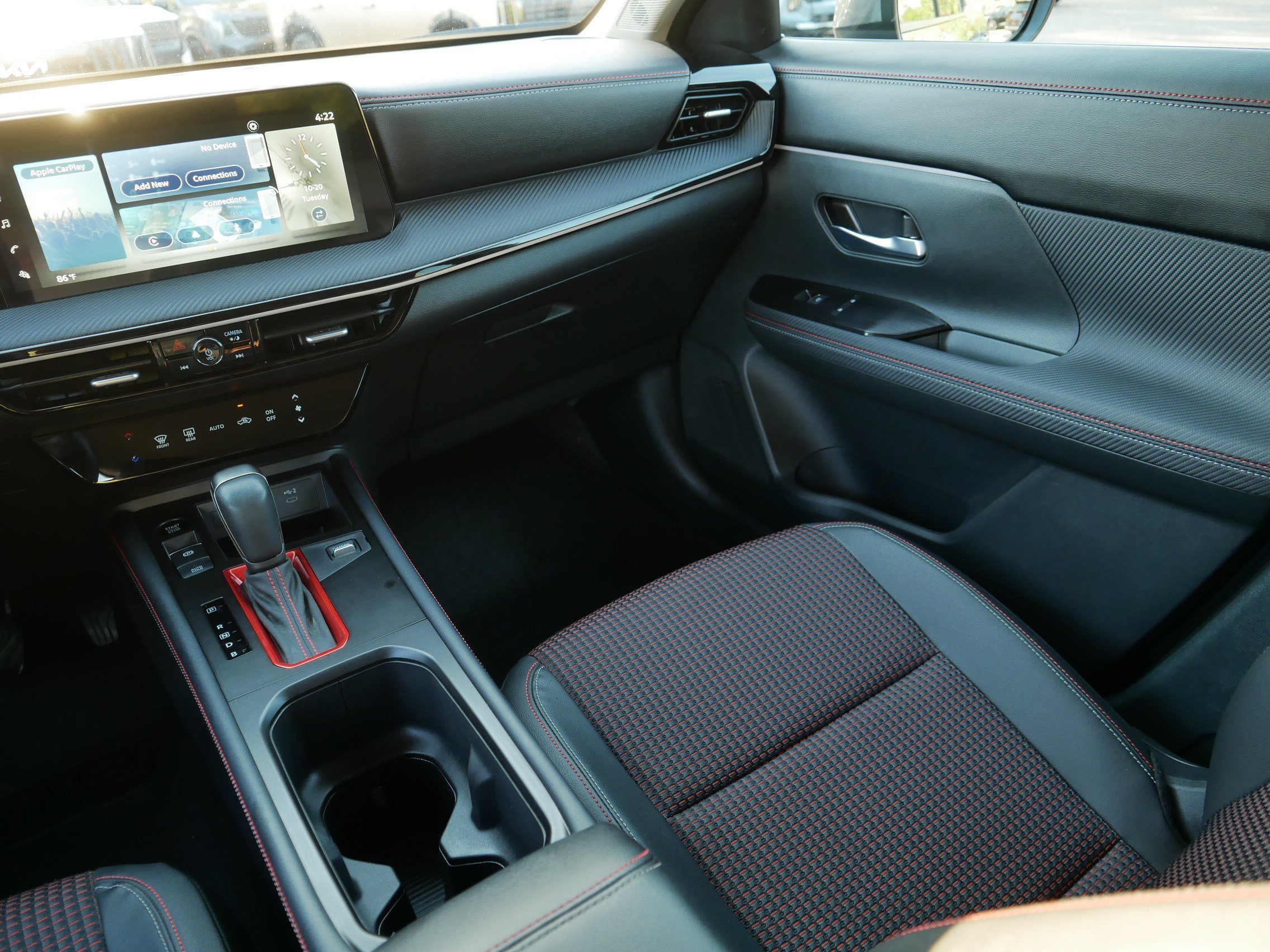 Certified 2025 Nissan Kicks SR AWD/4WD image 11