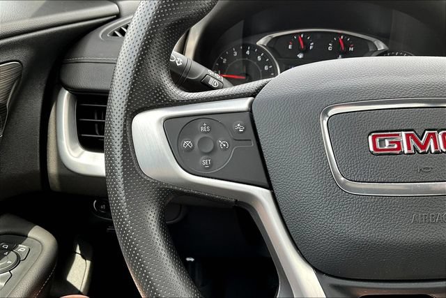 Used 2023 GMC Terrain SLE w/ Driver Convenience Package FWD image 11