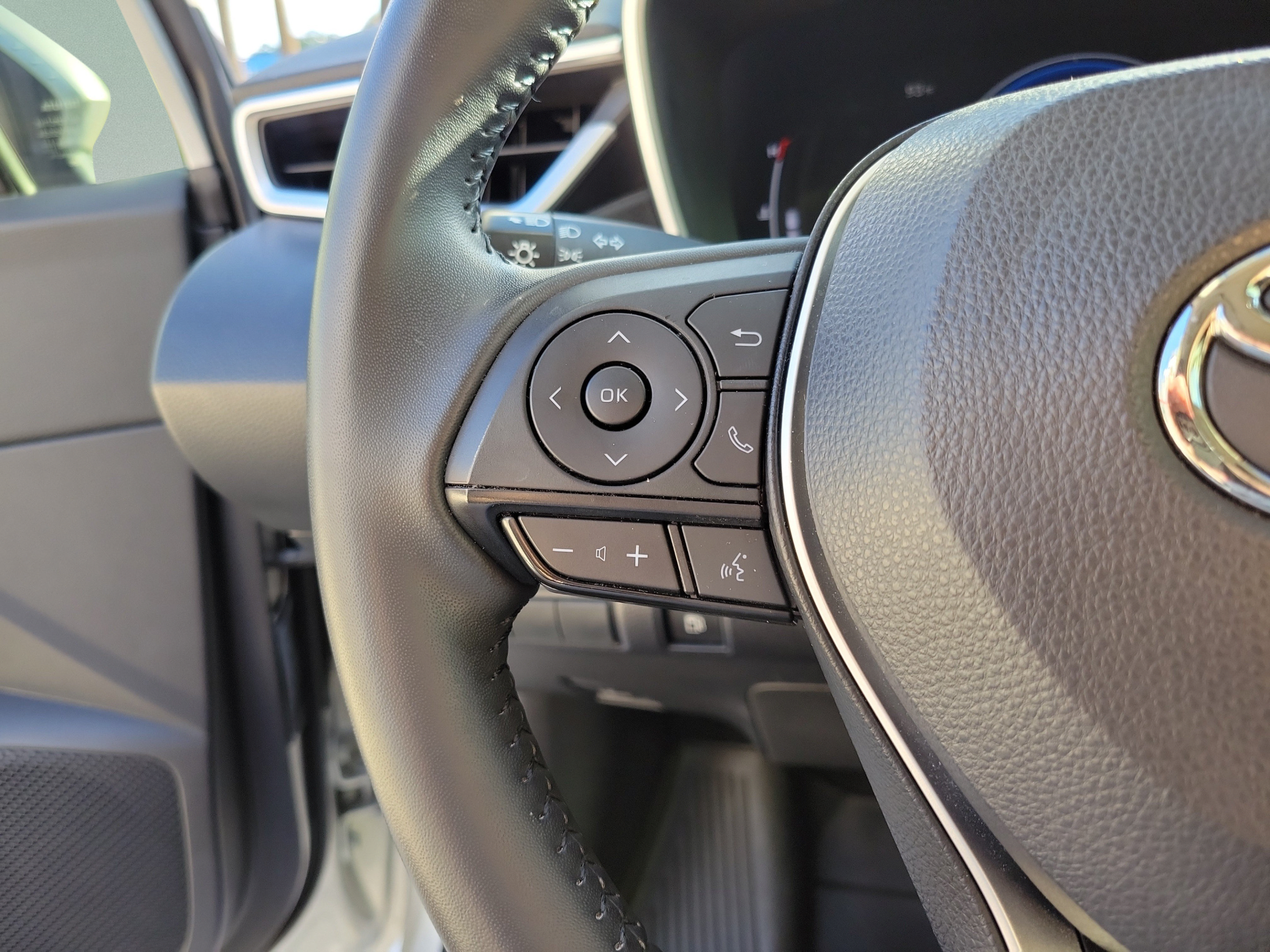 Certified 2023 Toyota Corolla XLE FWD image 13
