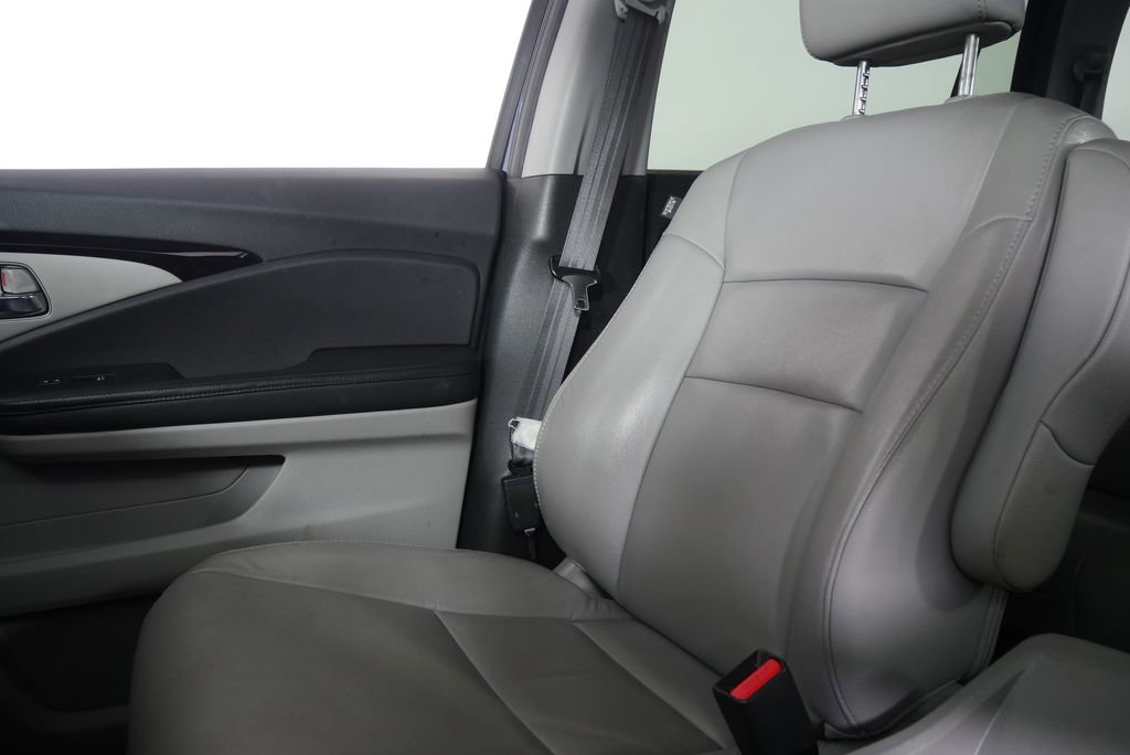 Used 2022 Honda Pilot Touring image 19