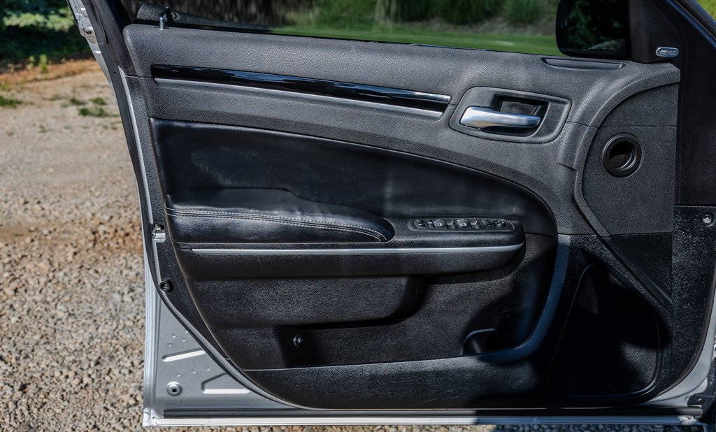 Used 2022 Chrysler 300 S RWD image 27