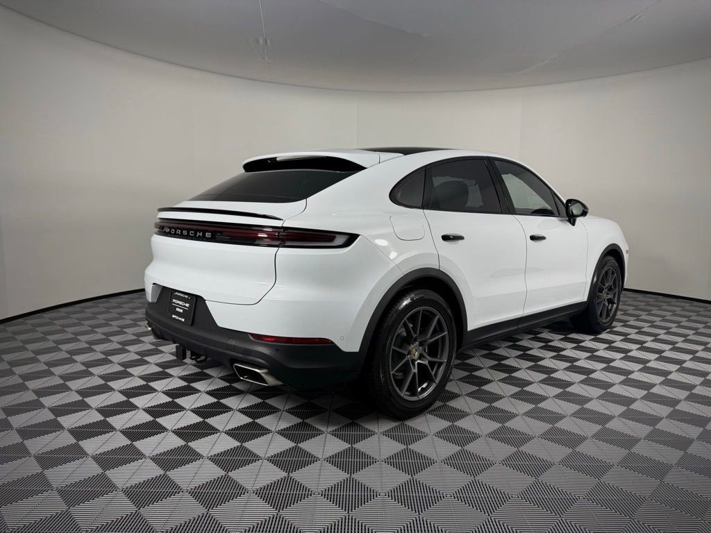 New 2026 Porsche Cayenne Coupe AWD/4WD image 9