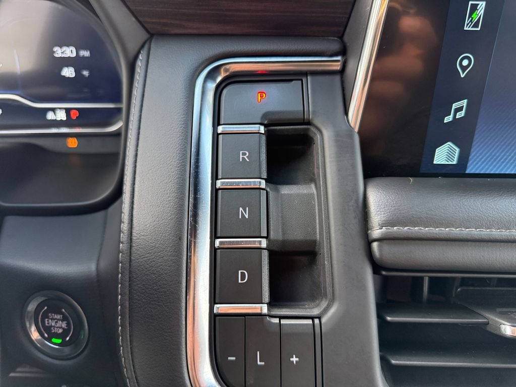 Used 2023 Chevrolet Tahoe LT AWD/4WD image 17