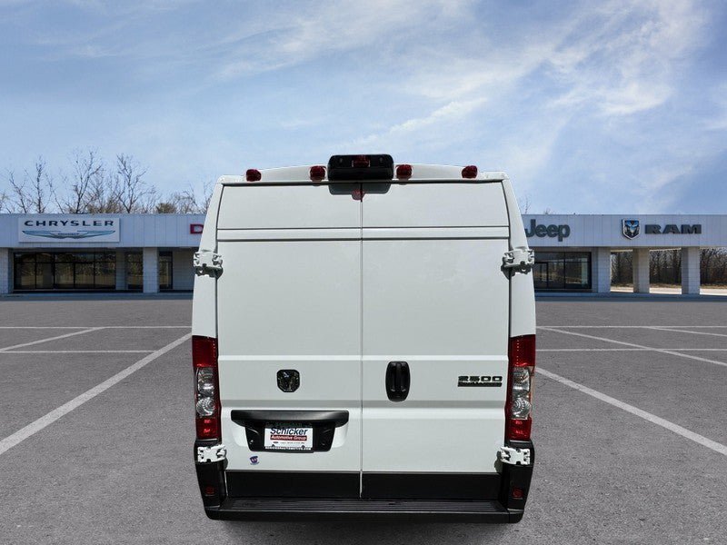Used 2025 RAM ProMaster 2500 w/ Convenience Group FWD image 4